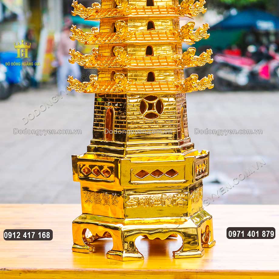 Phần ch&acirc;n đế được đ&uacute;c chắc chắn, vững ch&atilde;i